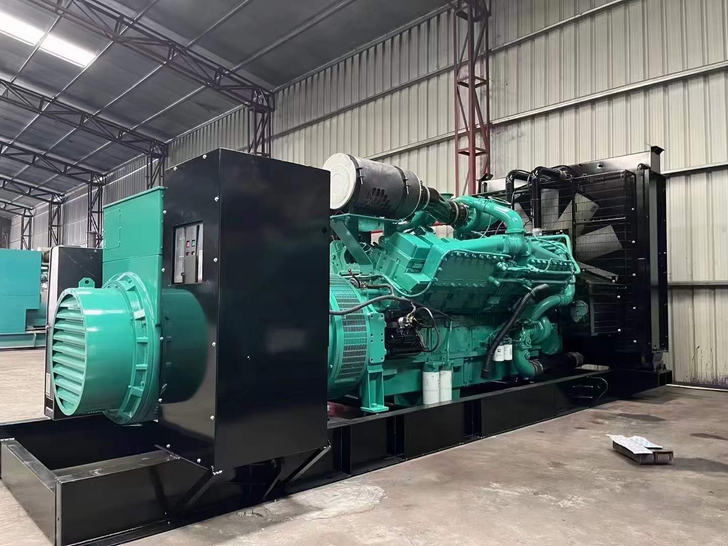 进贤如何降低 800kW 柴油发电机输出电流的波动？