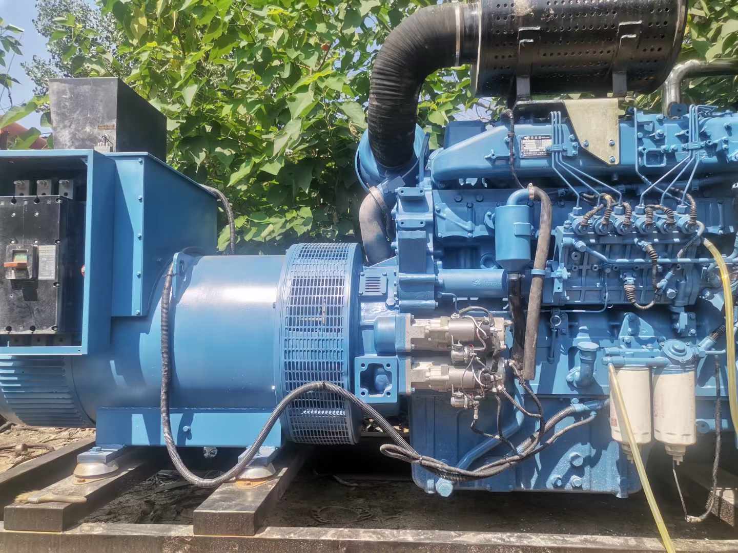 进贤详细说明降低 800kW 柴油发电机输出电流波动的方法
