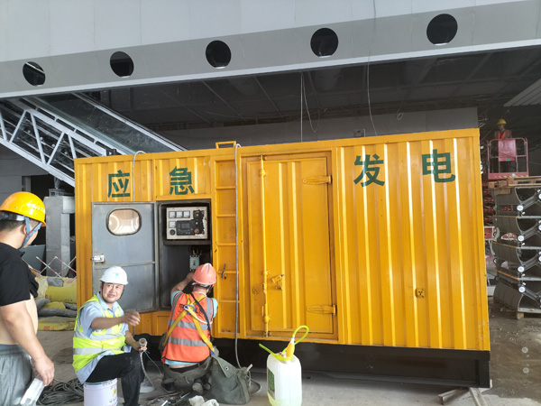 进贤怎样判断空气滤清器是否需要更换？