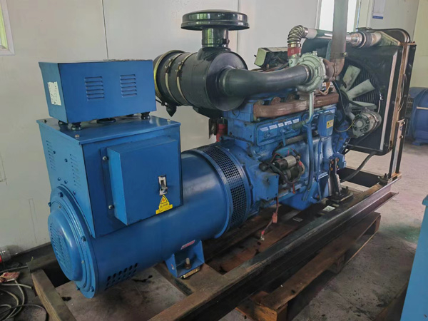 进贤100kW柴油发电机组使用多级机油有哪些优缺点？